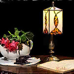 Jantárová stolná dekoračna vitrážna lampa LV100021_Reblan.